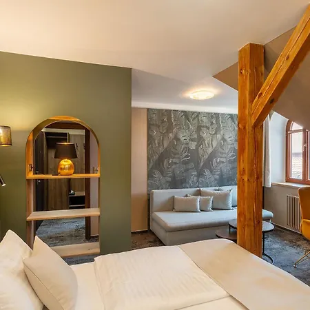 Guest house Hotel Bily Jednorozec 4*