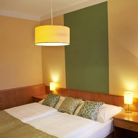Bily Jednorozec Pensjonat 4*