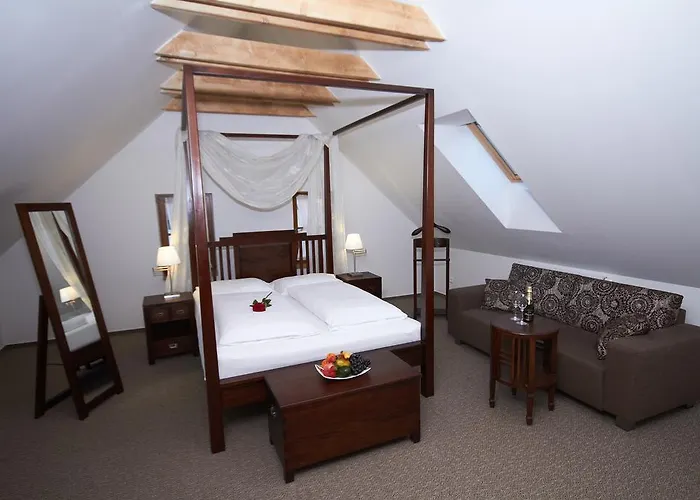 Bily Jednorozec 4* Trzeboń
